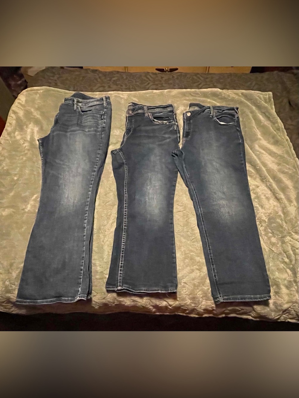 Women’s PLUS Size Silver Jeans Size 22!